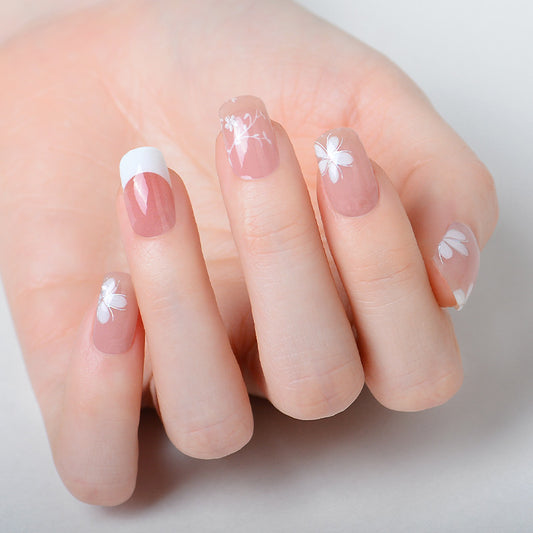 Mioga’s Delicate Floral Nail Wraps